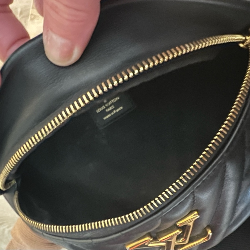 Louis Vuitton New Wave Bumbag - Picture 2 of 8